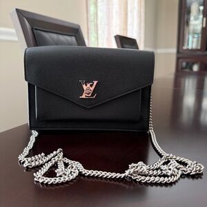 Louis Vuitton Soft Calfskin My Lockme Chain Pochette Black